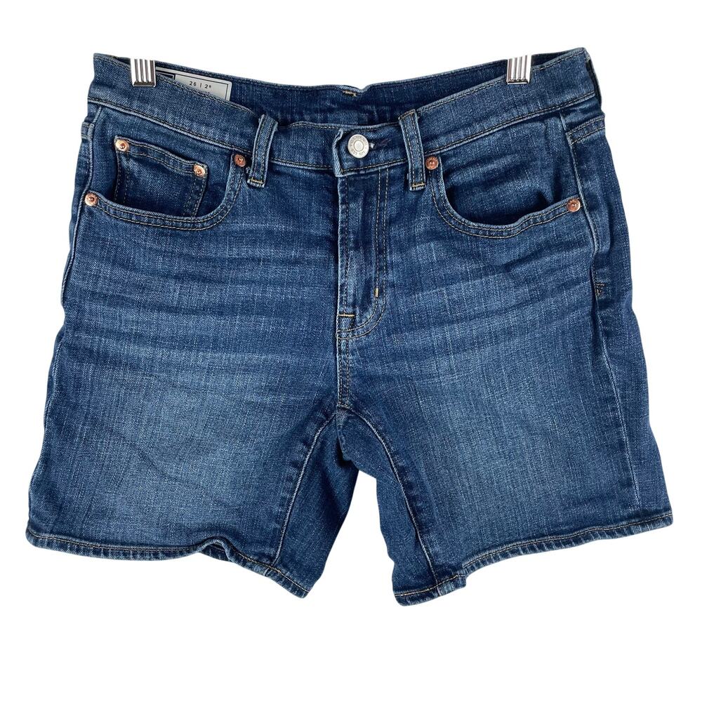 GAP Womens 5" Short Mid Rise Denim Jean Shorts Size 26 / 2R Medium Wash Blue
